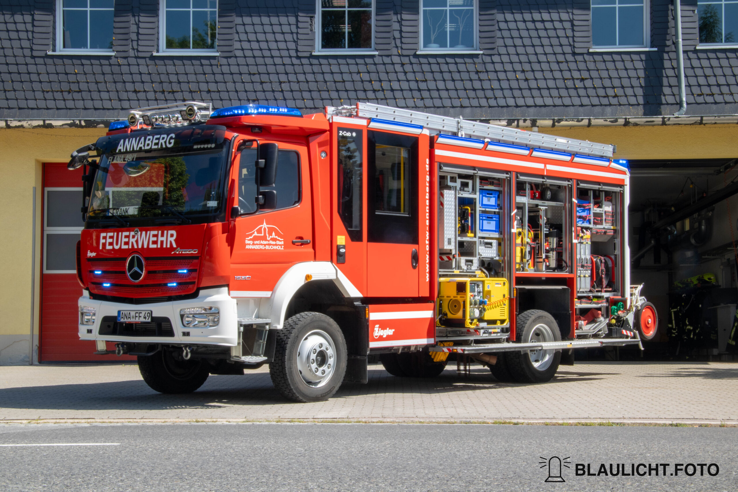FFW-Annaberg-HLF-Einzelbild-1-Offen-1