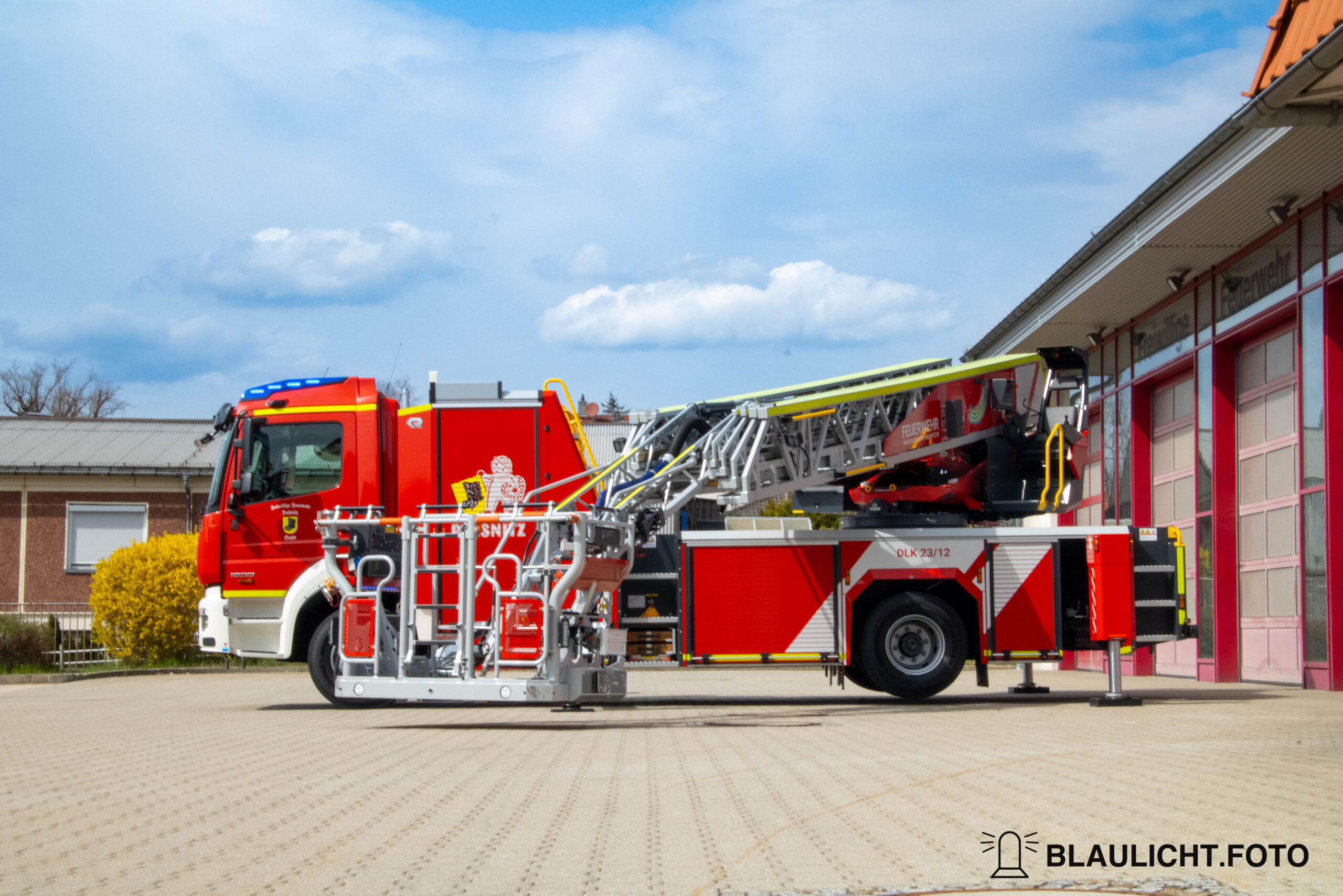 FF-Pulsnitz-DLK-Einzelbild-Aufgebaut-2