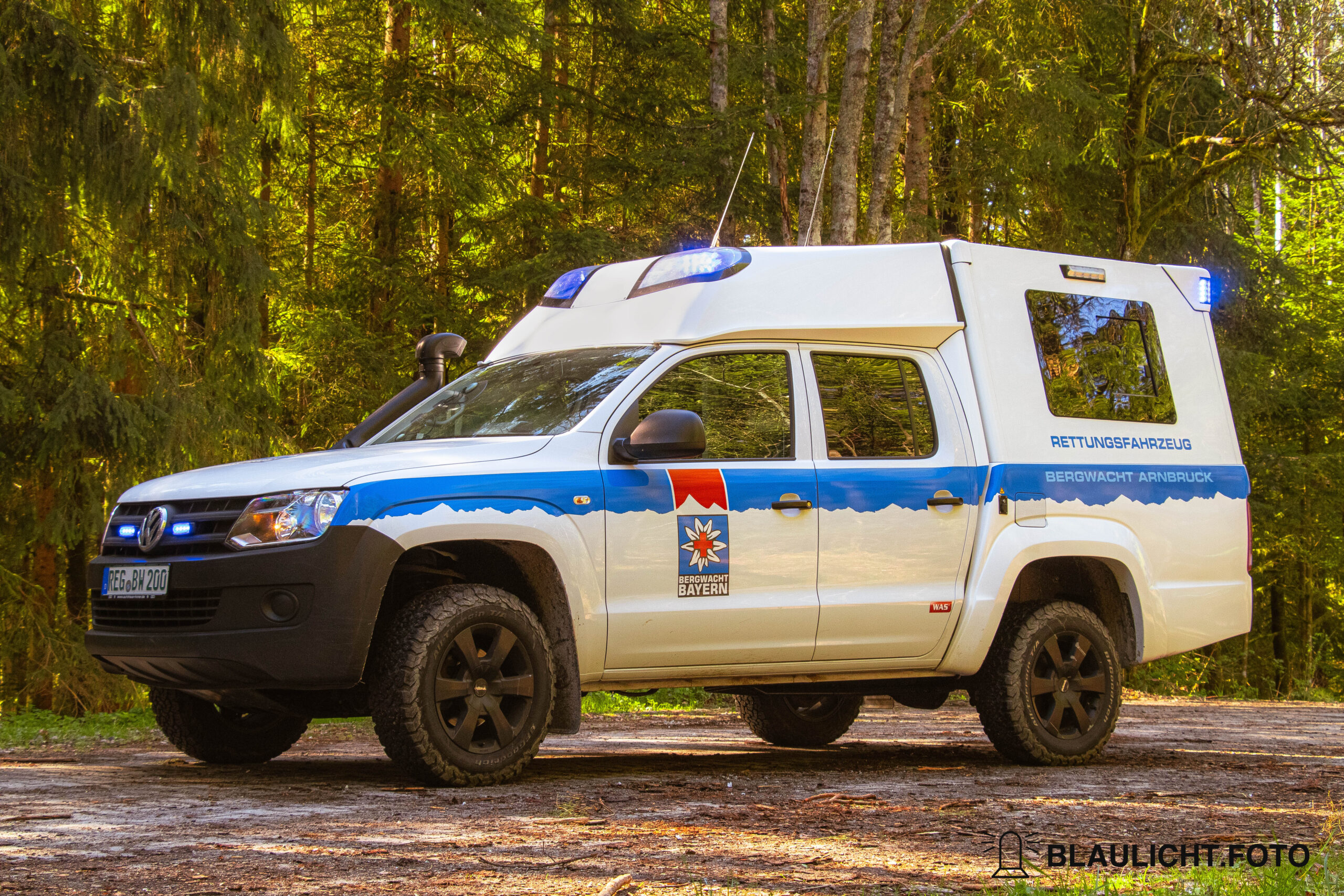 Bergwacht-Arnbruck_Rettungsfahrzeug-1