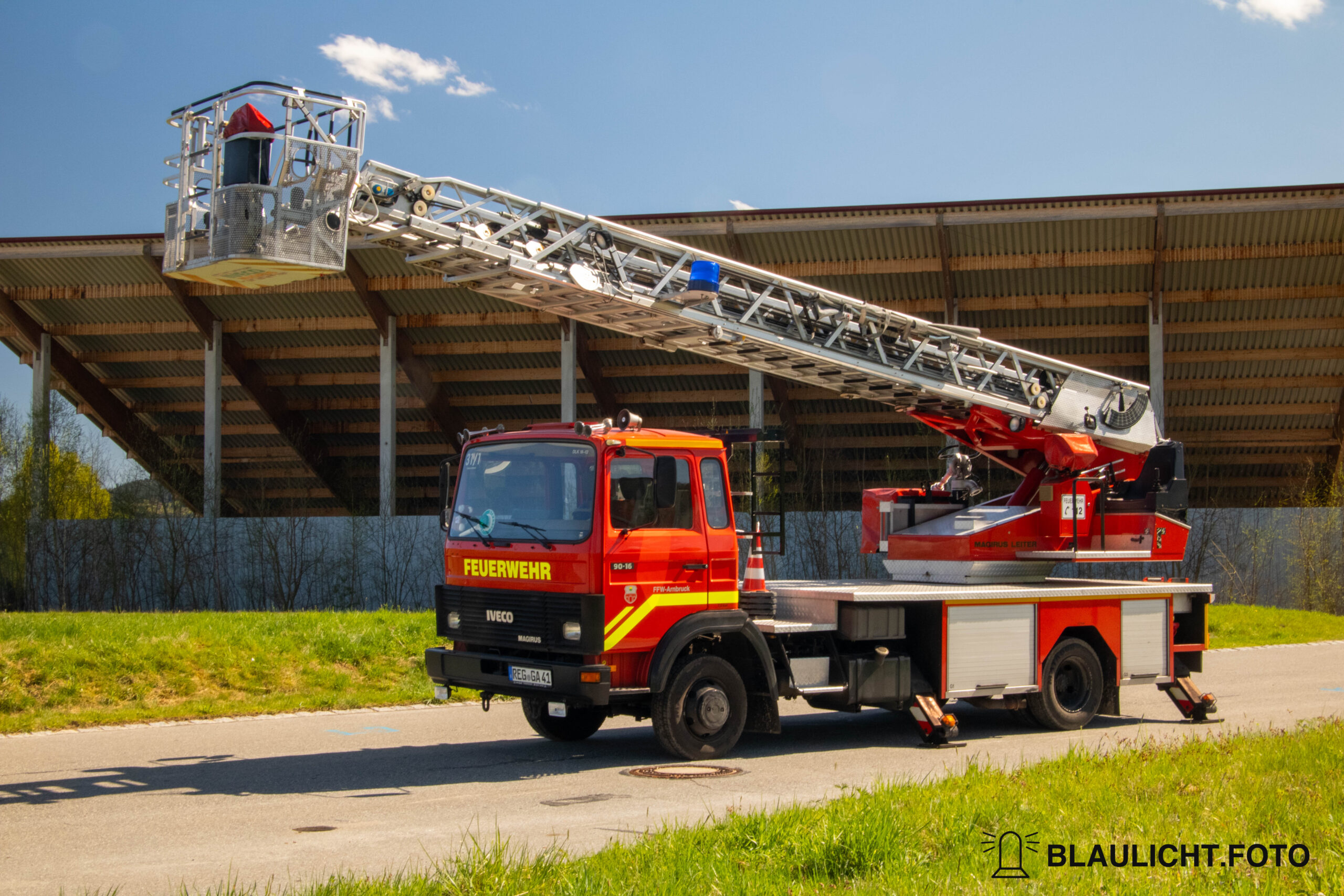 FFW-Arnbruck_DLK-18_12_Einzelbild-Aufgebaut-1
