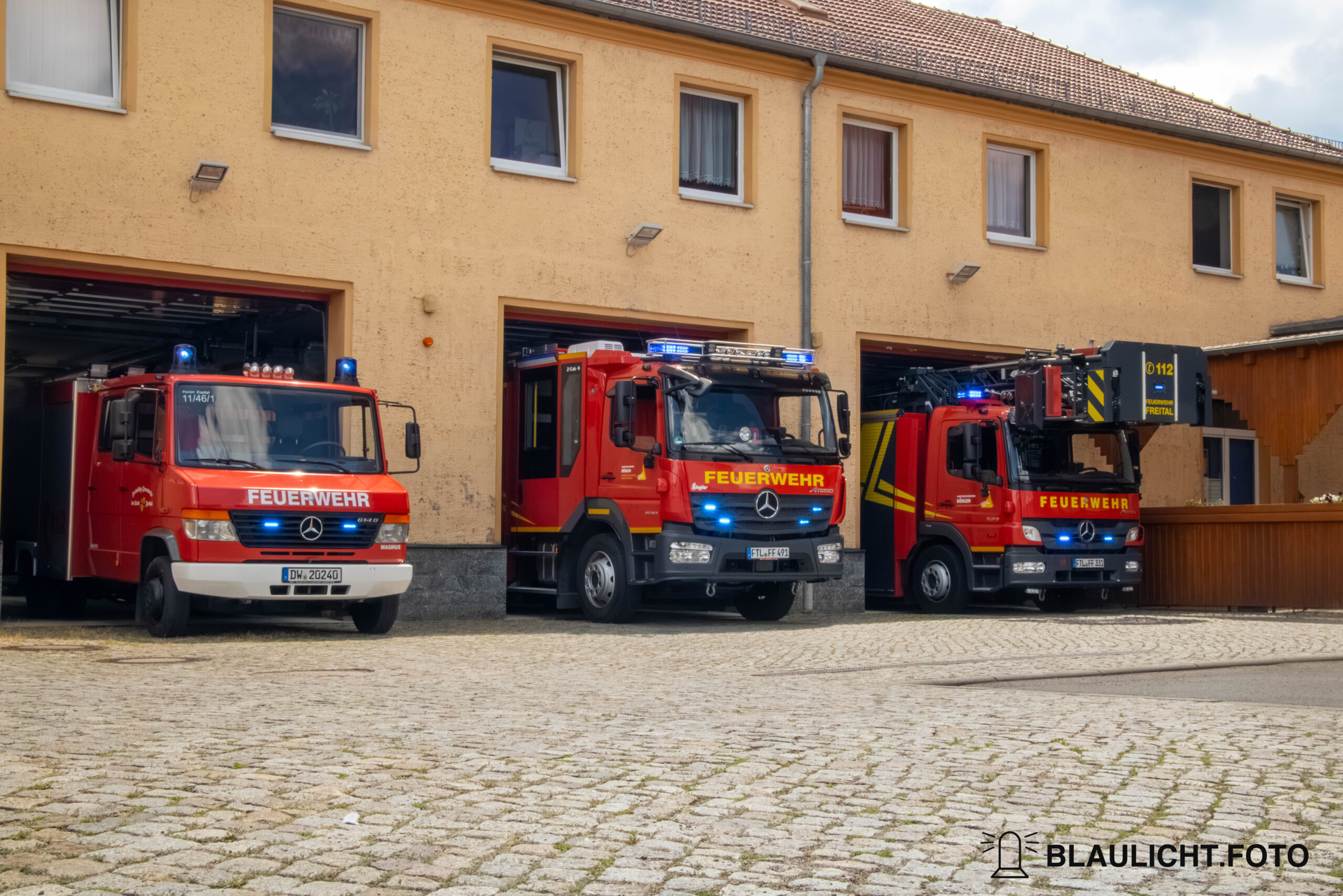 FF-Freital_STFW-Doehlen_Gruppenbild_TSF-W_HLF_DLK
